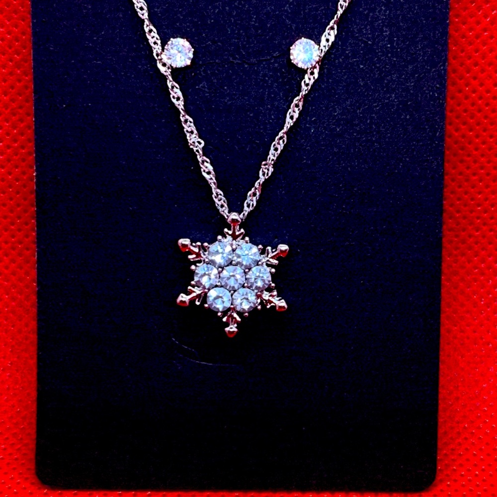 COPY - Snowflake cubic zirconia earrings and necklace  set